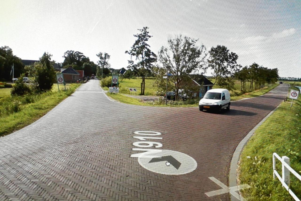 Het Driezumer Tolhuis Driesum Bagian luar foto